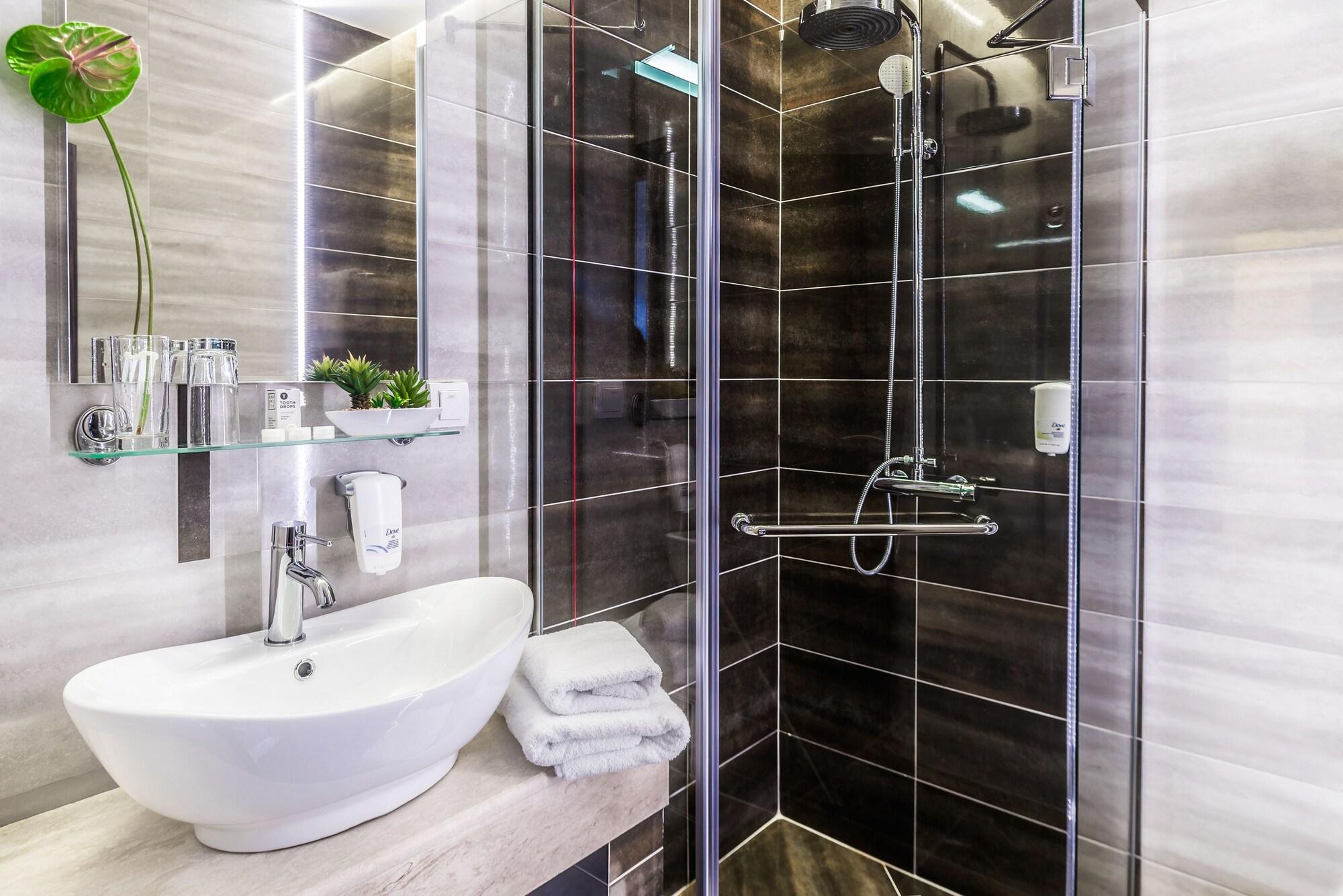 Hotel Theater Belgrade Garni Екстер'єр фото