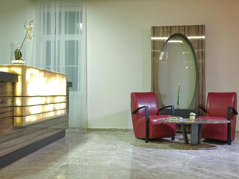 Hotel Theater Belgrade Garni Екстер'єр фото
